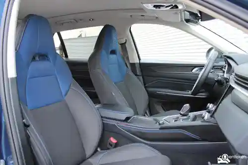 Lynk & Co 01 1.5TD PHEV 2022
