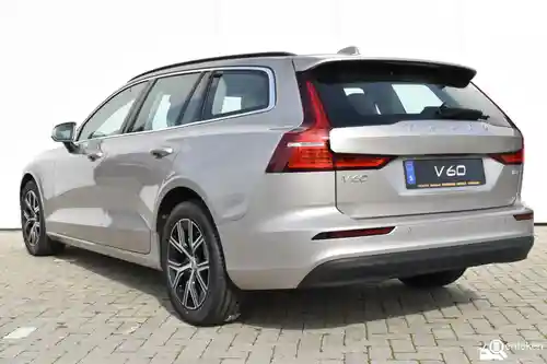 Volvo V60 B4 2022