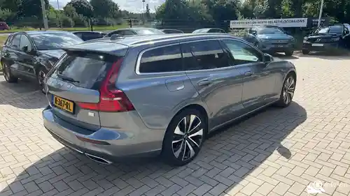 Volvo V60 T8 2021