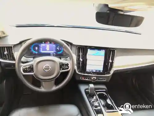 Volvo V90 T6 2022