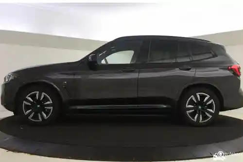 BMW iX3 2022