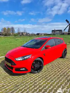 Ford Focus ST 2.0 EcoBoost 2016