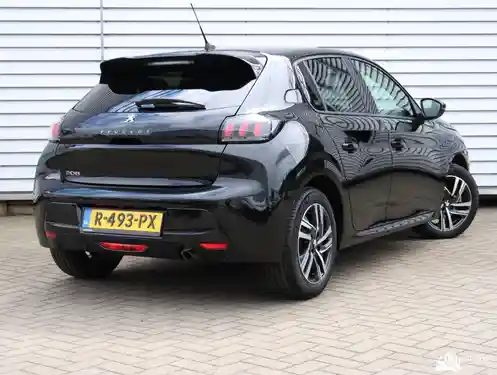 Peugeot 208 1.2 PureTech 100 2022