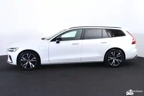 Volvo V60 T6 2021