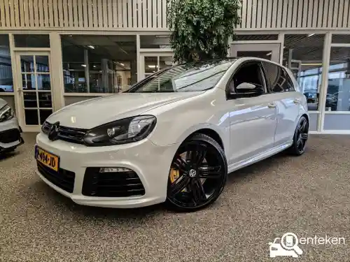 VW Golf R 2012