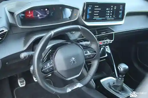 Peugeot 208 1.2 PureTech 100 2022