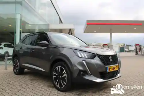 Peugeot 2008 1.2 PureTech 130 2021