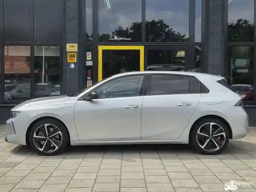 Opel Astra 1.6 Turbo Hybrid 2022