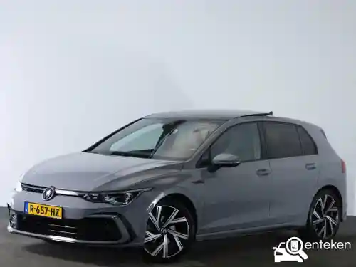 VW Golf 1.5 eTSI 2021