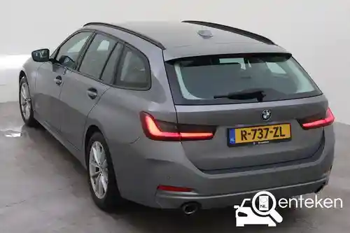 BMW 318i Touring 2023
