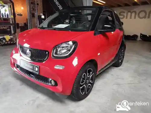 smart fortwo cabrio EQ 2019