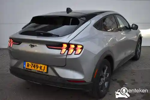 Ford Mustang Mach-E Standard Range 2022