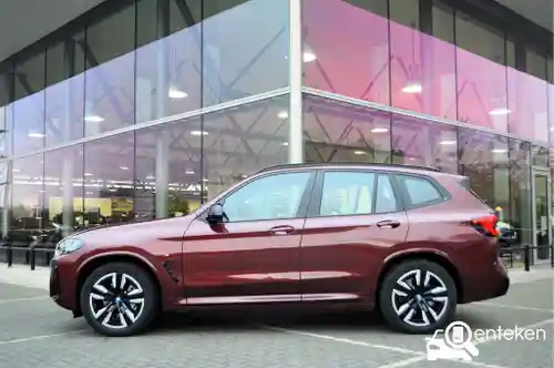 BMW iX3 2022