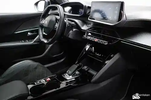 Peugeot 2008 1.2 PureTech 130 2022
