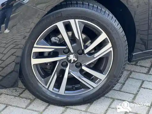 Peugeot 208 1.2 PureTech 75 2022