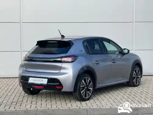 Peugeot e-208 2022