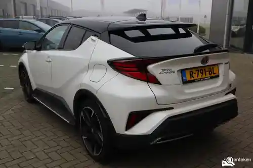 Toyota C-HR 2.0 Hybrid 2021