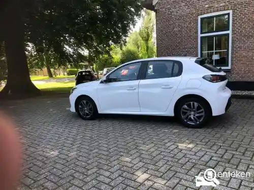 Peugeot 208 1.2 PureTech 75 2021