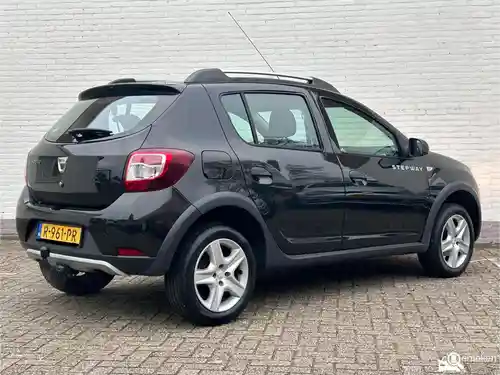 Dacia Sandero Stepway TCe 90 2016