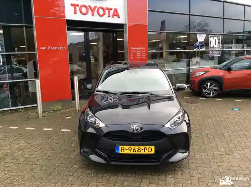 Toyota Yaris 1.0 2022