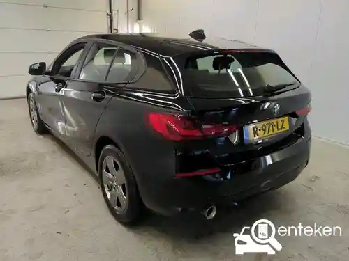 BMW 118i 2022