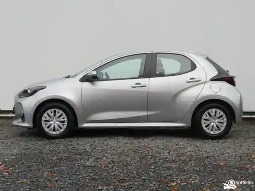 Toyota Yaris 1.0 2022
