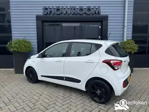 Hyundai i10 1.0 blue 2018