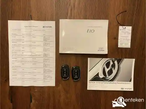 Hyundai i10 1.0 blue 2018