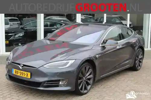 Tesla Model S P100D 2017
