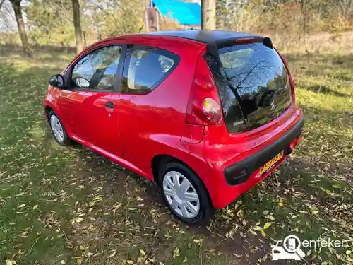 Peugeot 107 1.0 70 2006