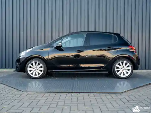 Peugeot 208 1.2 PureTech 82 2015