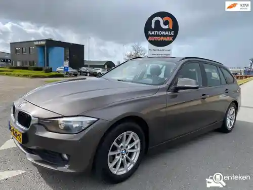 BMW 318d Touring 2013