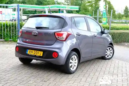 Hyundai i10 1.0 blue 2017
