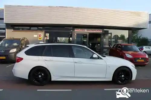 BMW 318i Touring 2017