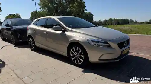Volvo V40 T2 2017