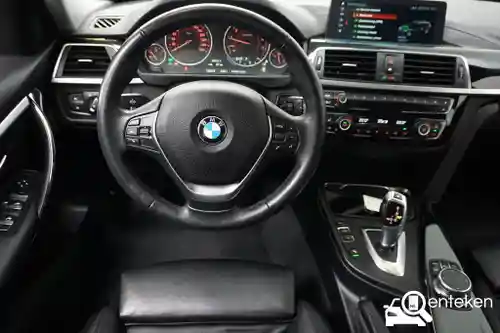 BMW 318i Touring 2017
