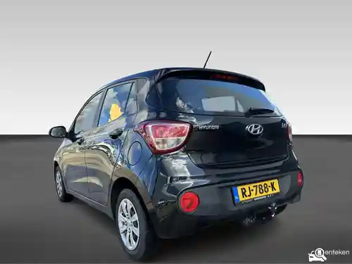 Hyundai i10 1.0 blue 2018