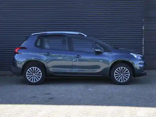Peugeot 2008 1.2 PureTech 110 2017