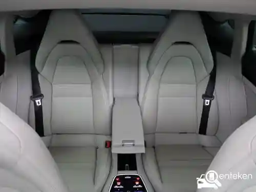 Porsche Panamera 4 E-Hybrid 2018
