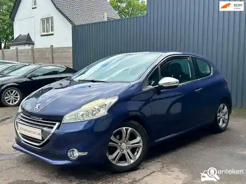 Peugeot 208 1.4 VTi 95 2012