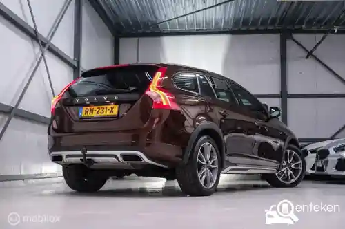 Volvo V60 Cross Country D3 2018