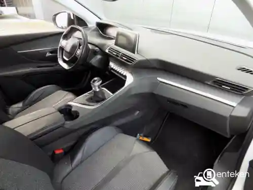 Peugeot 5008 1.2 PureTech 130 2018