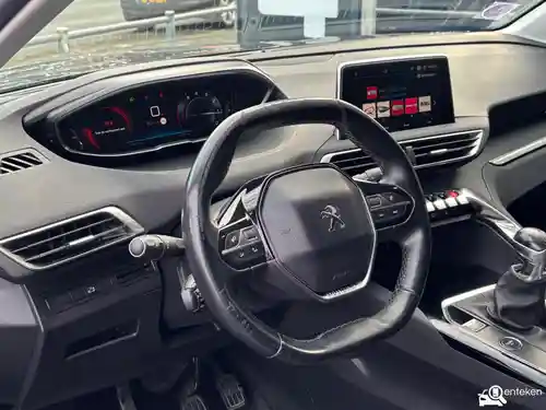 Peugeot 3008 1.2 PureTech 130 2018