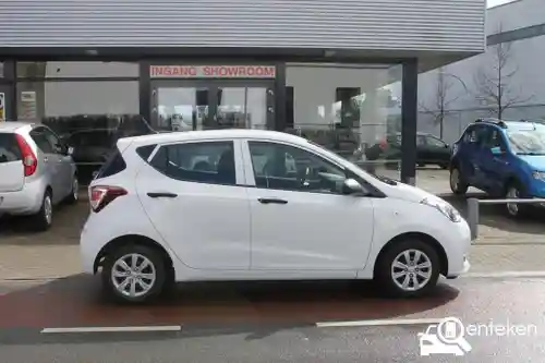 Hyundai i10 1.0 blue 2018