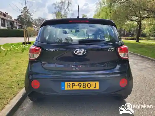 Hyundai i10 1.0 blue 2018