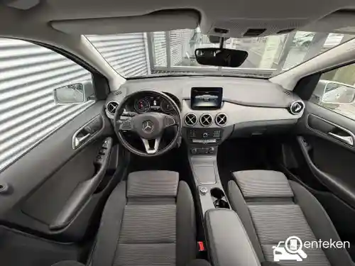Mercedes-Benz B 180 2016