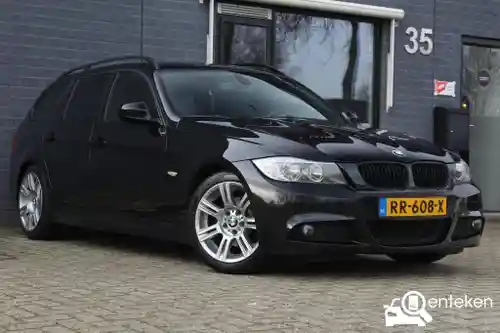 BMW 318i Touring 2009