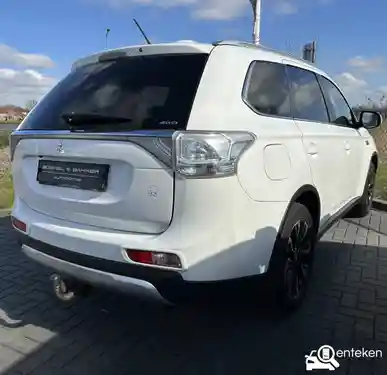 Mitsubishi Outlander 2.0 Plug-In Hybrid 2015