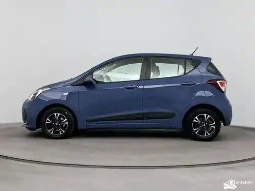 Hyundai i10 1.0 blue 2018