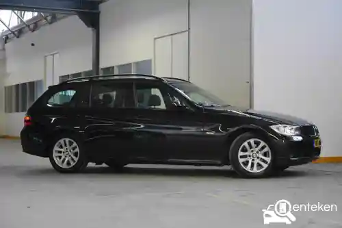 BMW 318i Touring 2008